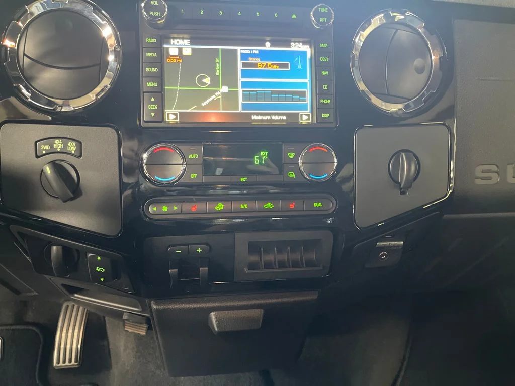 Used 2010  Ford XL image 19