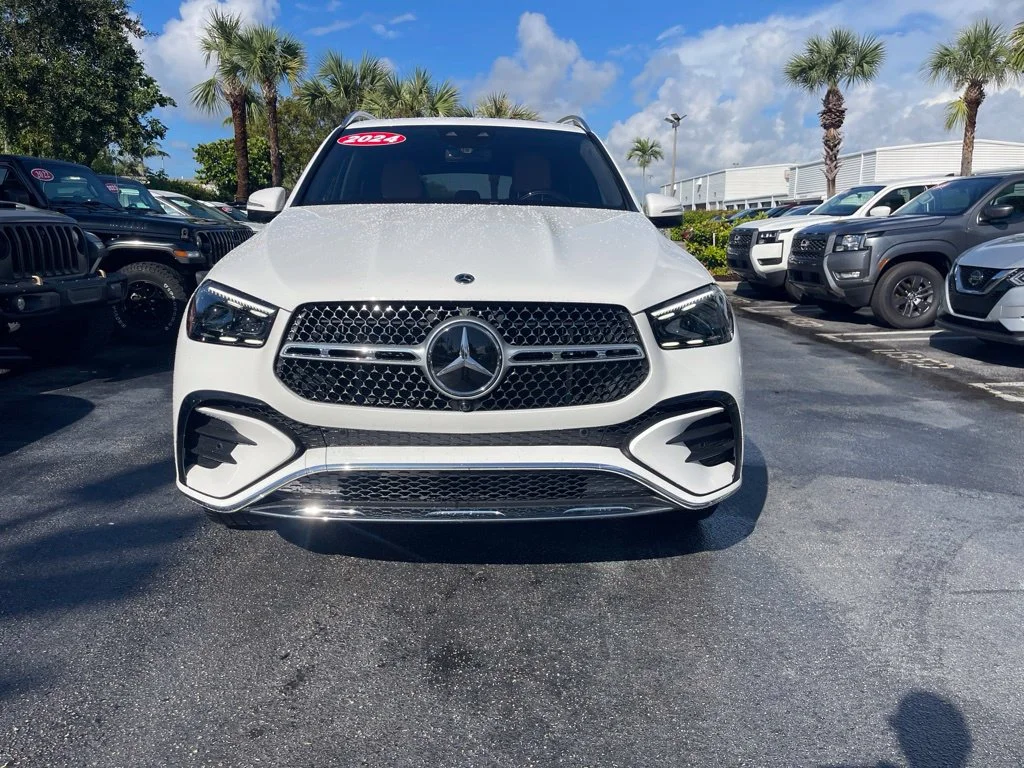 Used 2024 White Mercedes-Benz GLE 450 image 2