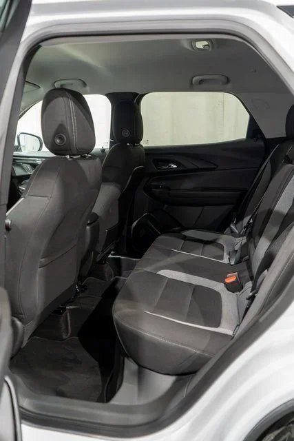 New 2026 Summit White Chevrolet LT image 10