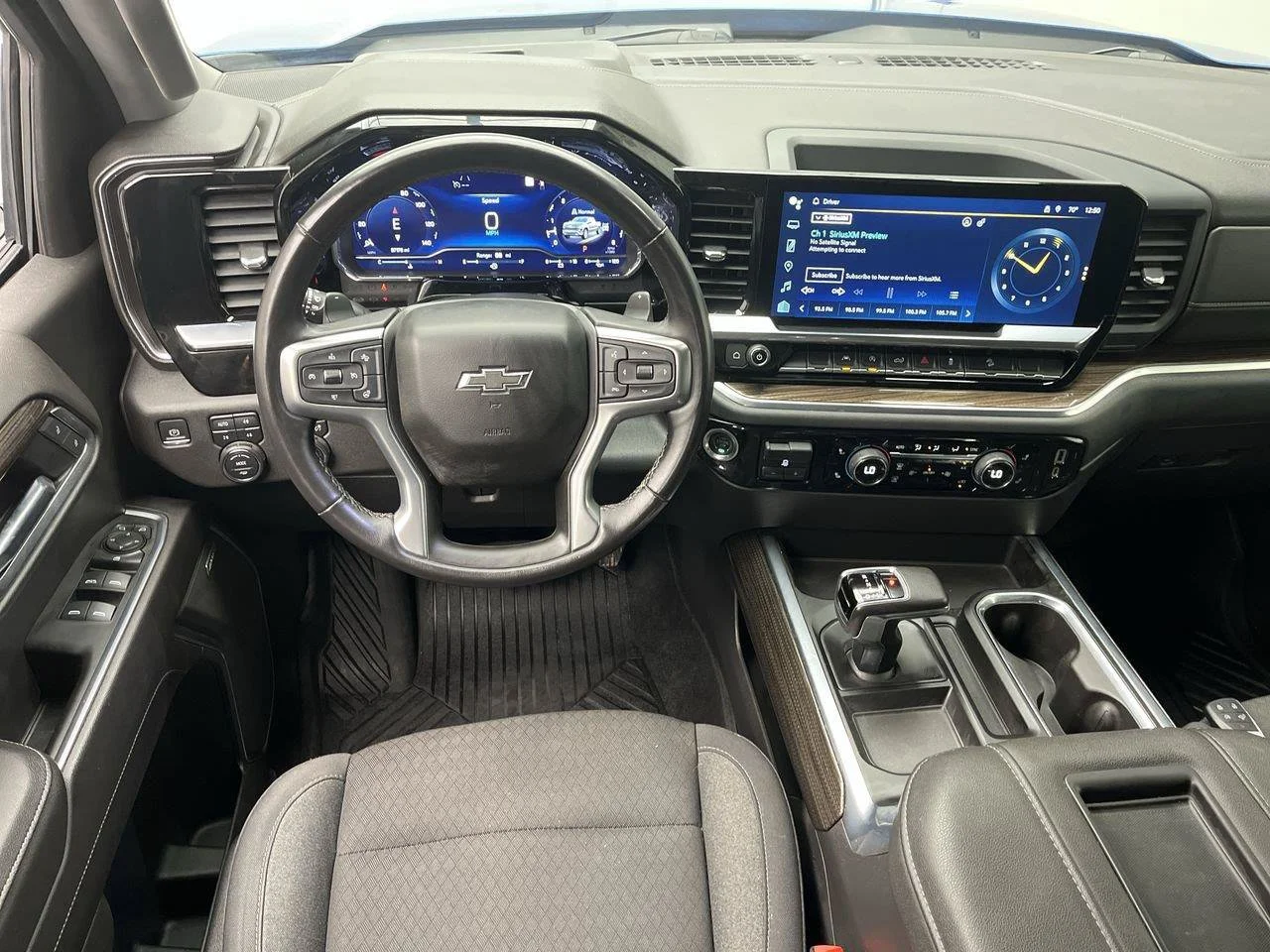 2022 Chevrolet Silverado 1500 RST - Photo 15