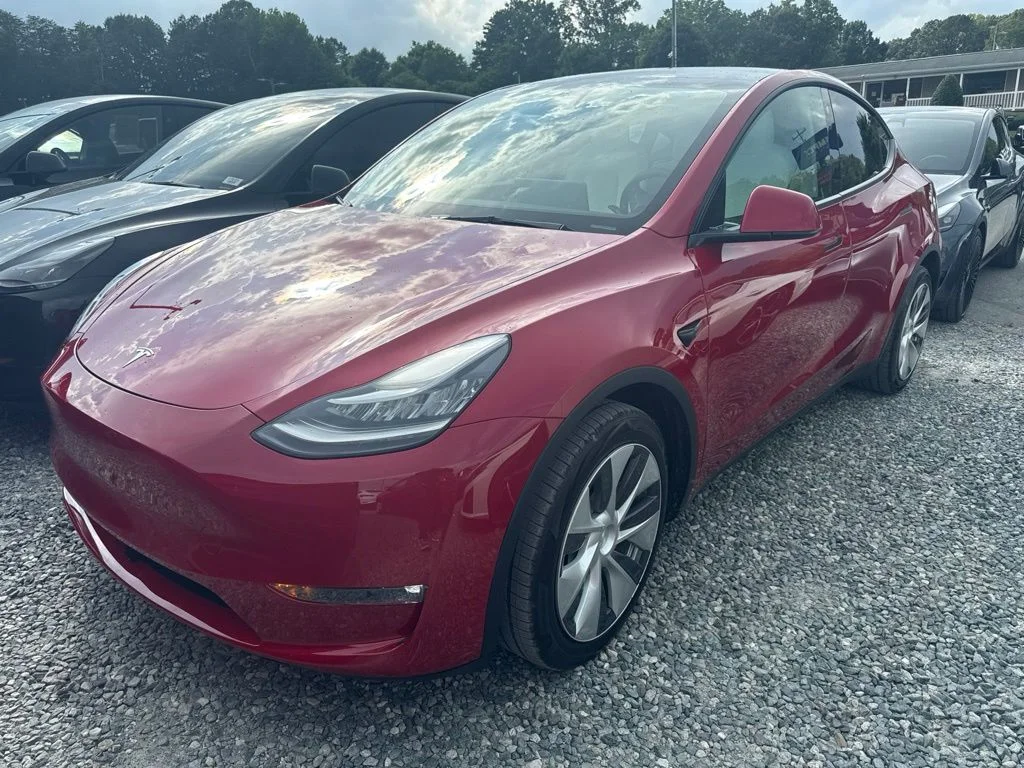 Used 2021 Red Tesla Long Range image 1