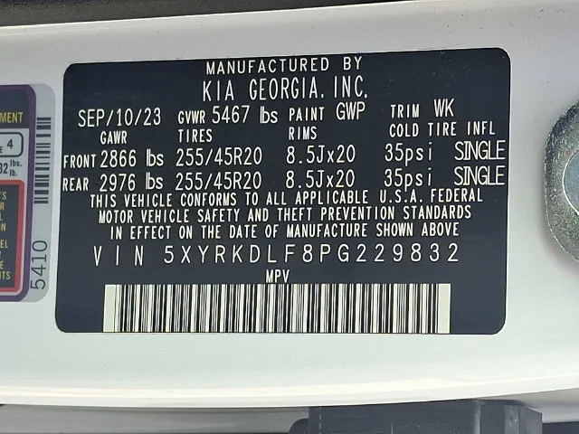 Used 2023 White Kia X-Line SX Prestige image 29