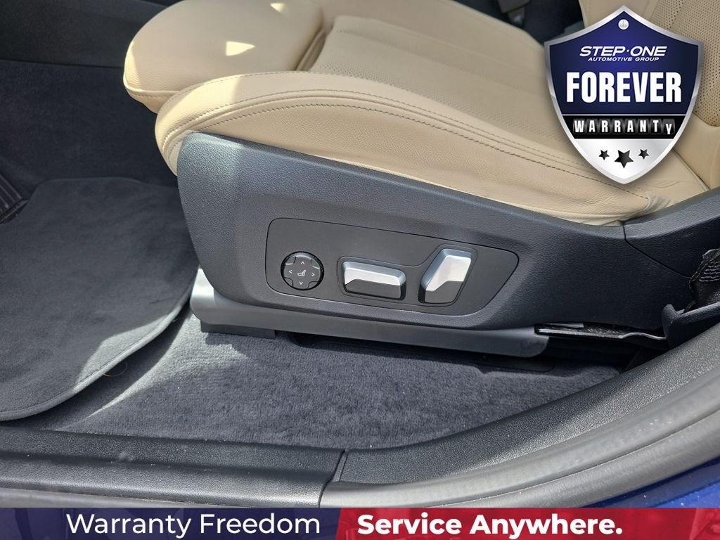 Used 2023 Blue BMW sDrive30i image 13
