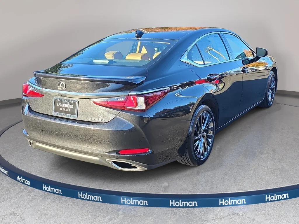 Used 2024 Black Lexus 350 Luxury image 6