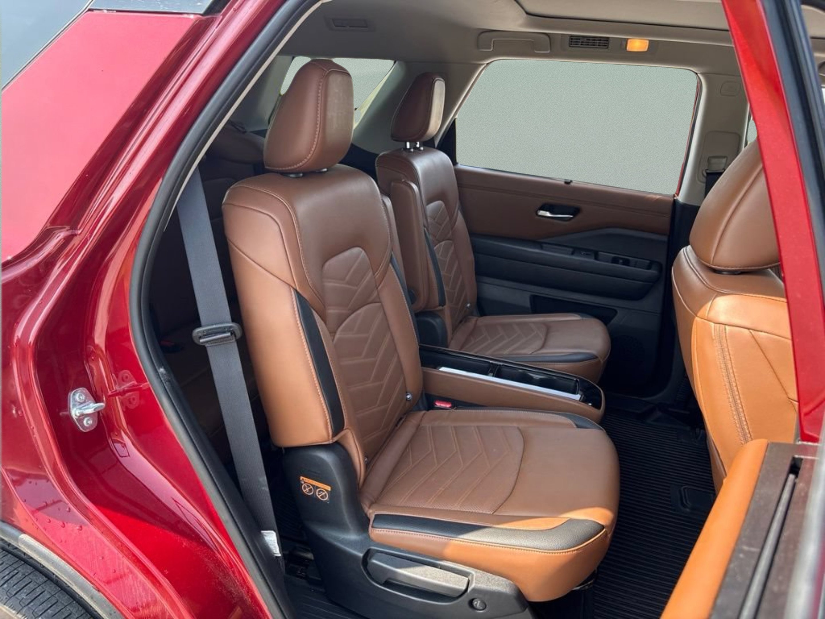 Used 2024 Scarlet Ember Nissan Platinum image 23