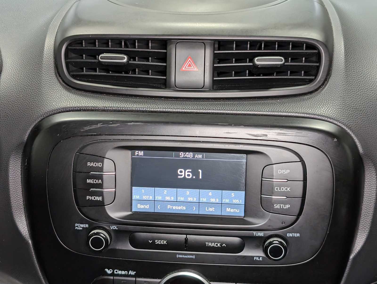 Used 2017 Alien II Kia + image 18