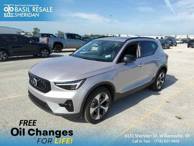 2026 Volvo XC40 Plus