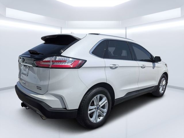Used 2020 White Ford SEL image 3