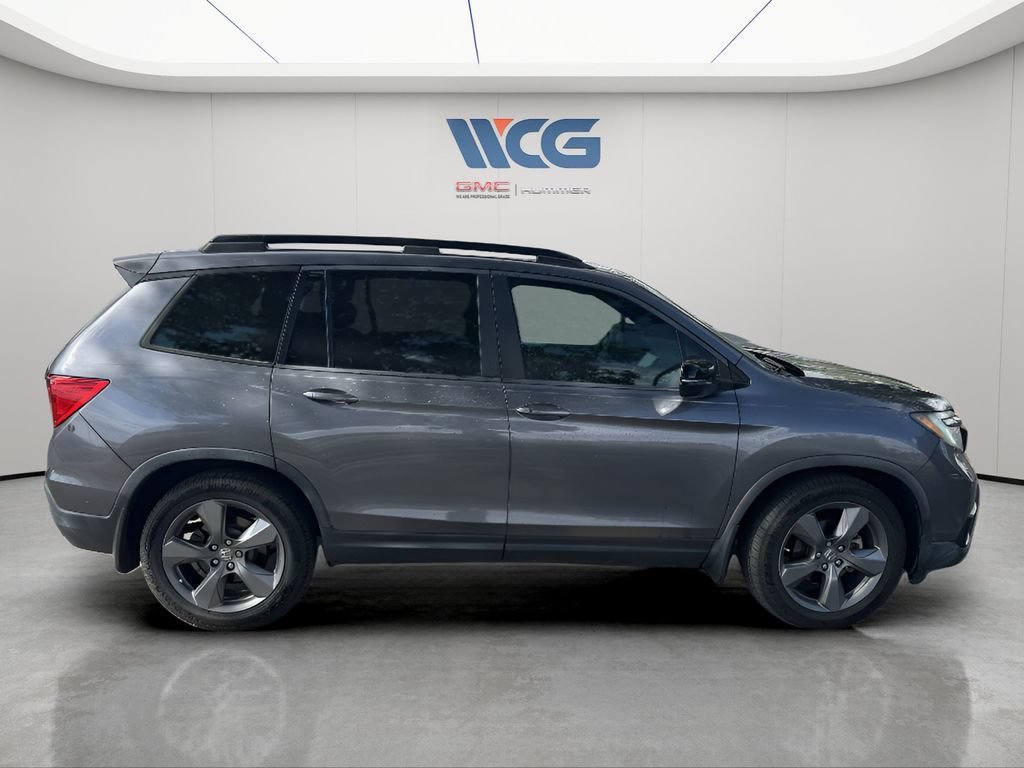 Used 2019  Honda Touring image 2