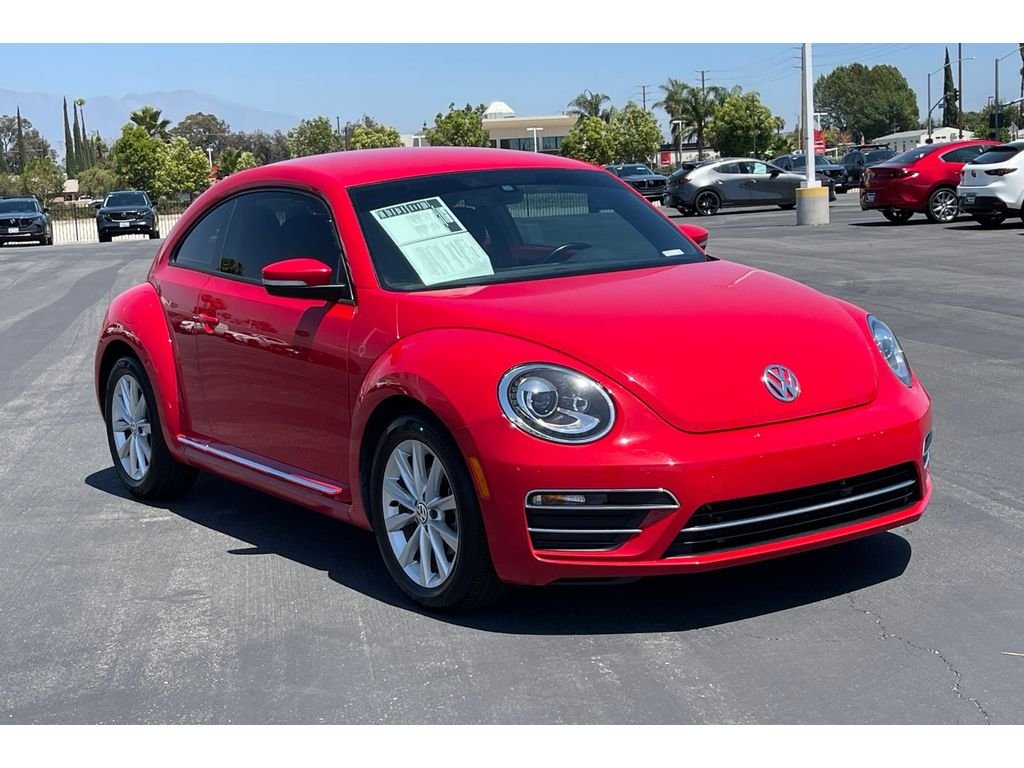 Used 2017 Tornado Red Volkswagen 1.8T SE image 8