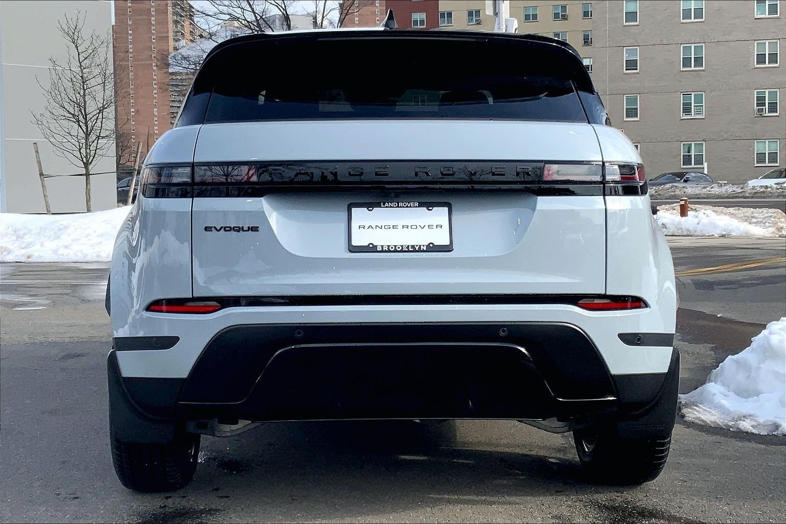 New 2026 Arroios Grey Land Rover S image 4