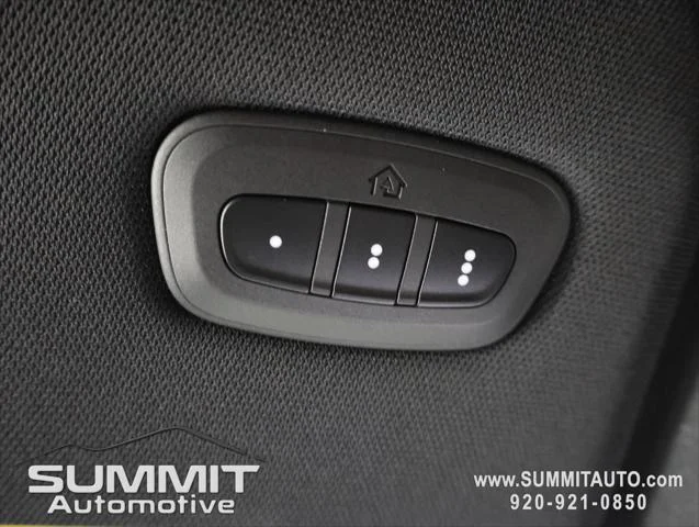 New 2026 Diamond Black Crystal Pearl-Coat Exterior Paint Jeep Limited image 68
