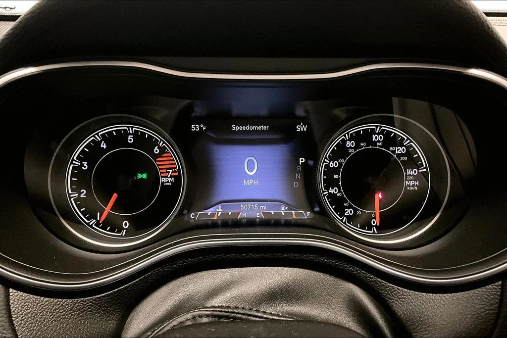 Used 2023 Black Jeep Altitude image 13