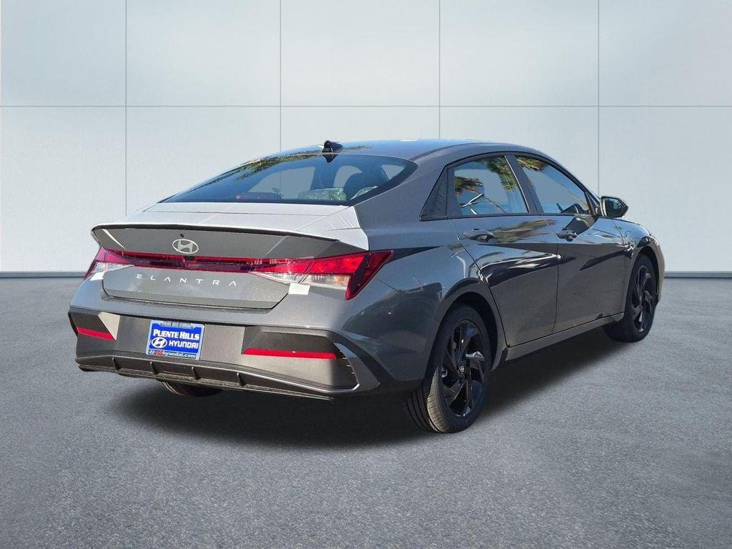 New 2026 Gray Hyundai SEL Sport Plus image 6