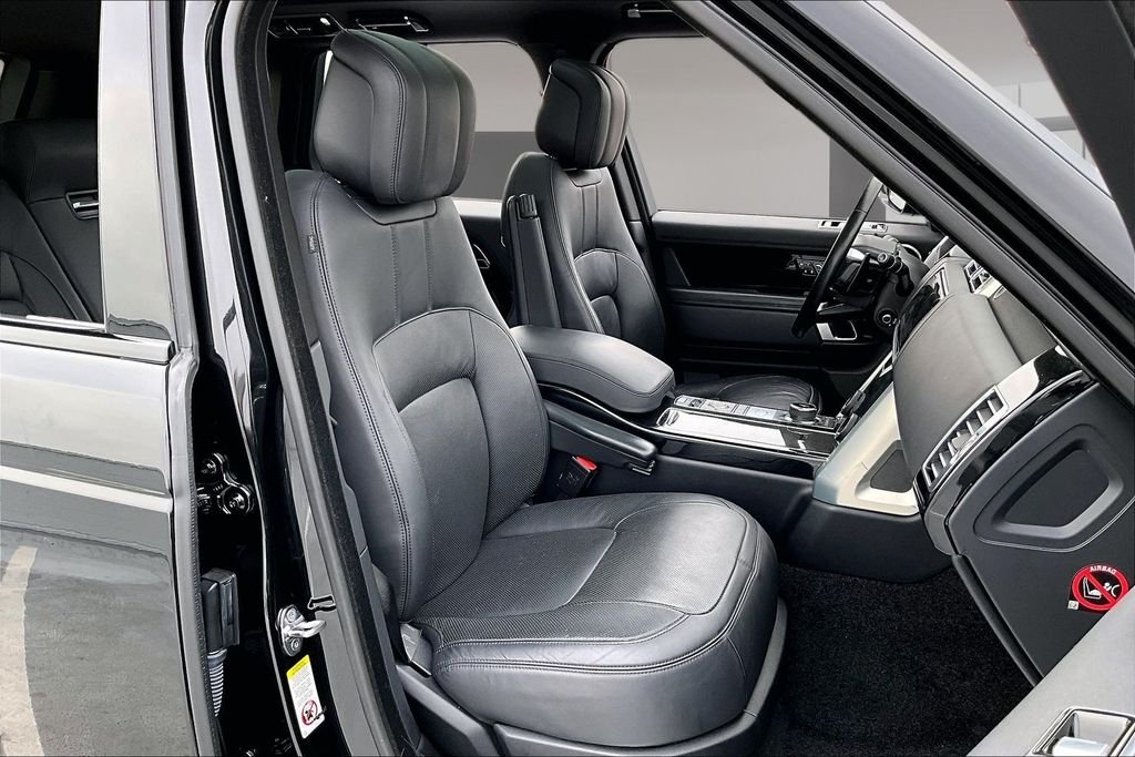 Used 2019 Santorini Black Metallic Land Rover 3.0L V6 Supercharged HSE image 27