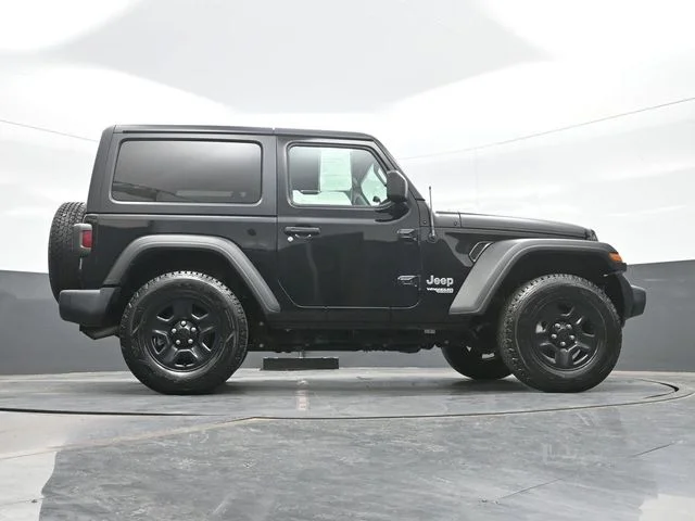 Used 2021 Black Jeep Sport image 25
