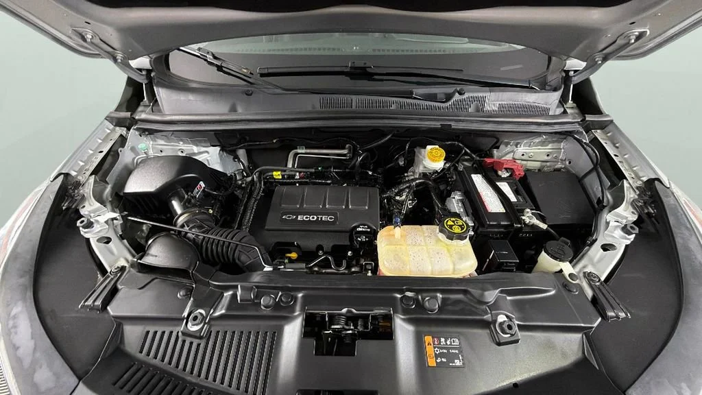 Used 2020 Silver Ice Metallic Chevrolet LT image 35