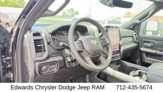 New 2026 Diamond Black Crystal Pearl-Coat Exterior Paint RAM Laramie image 13