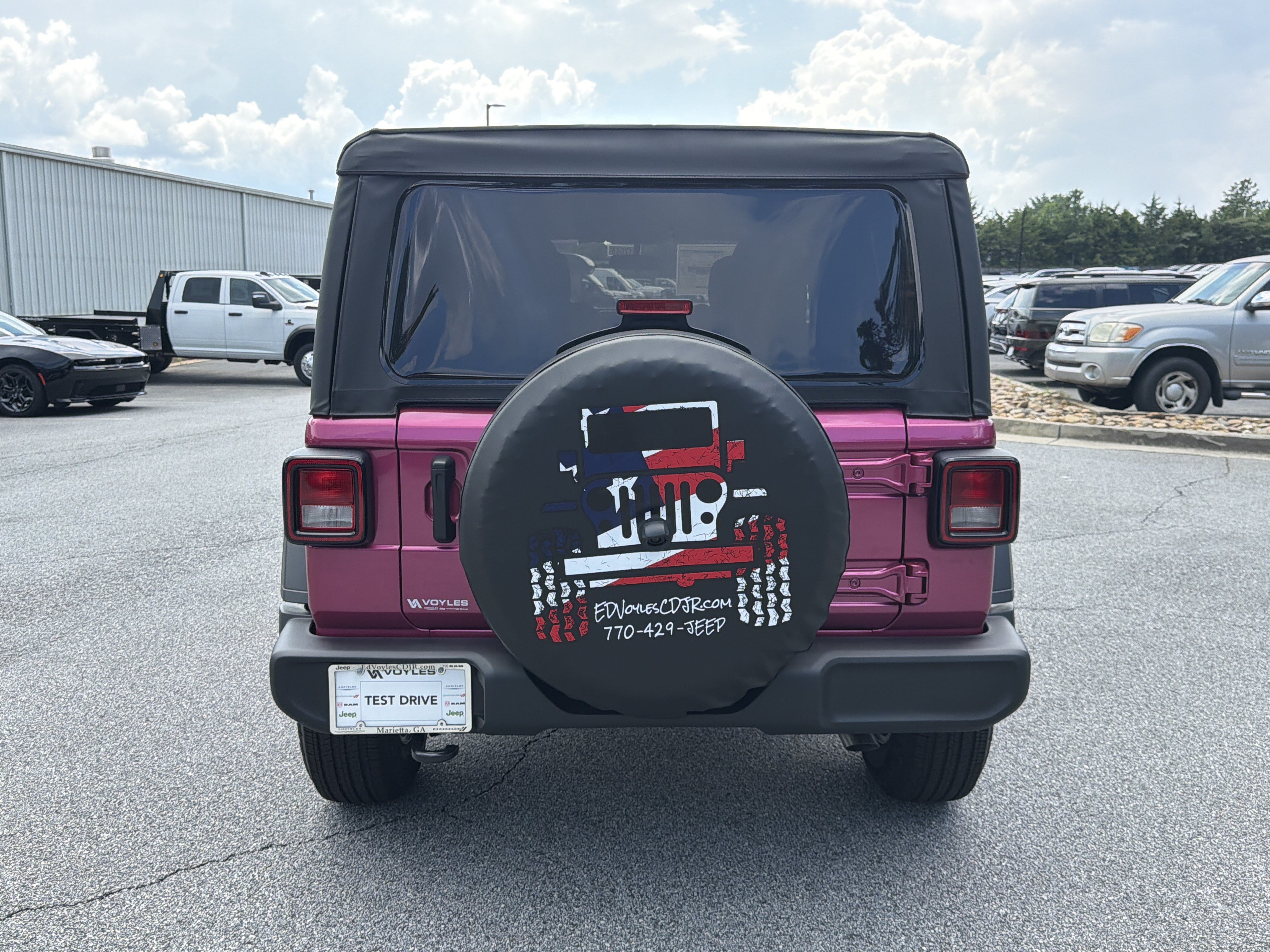 New 2026 Tuscadero Pearl-Coat Exterior Paint Jeep Sport image 7