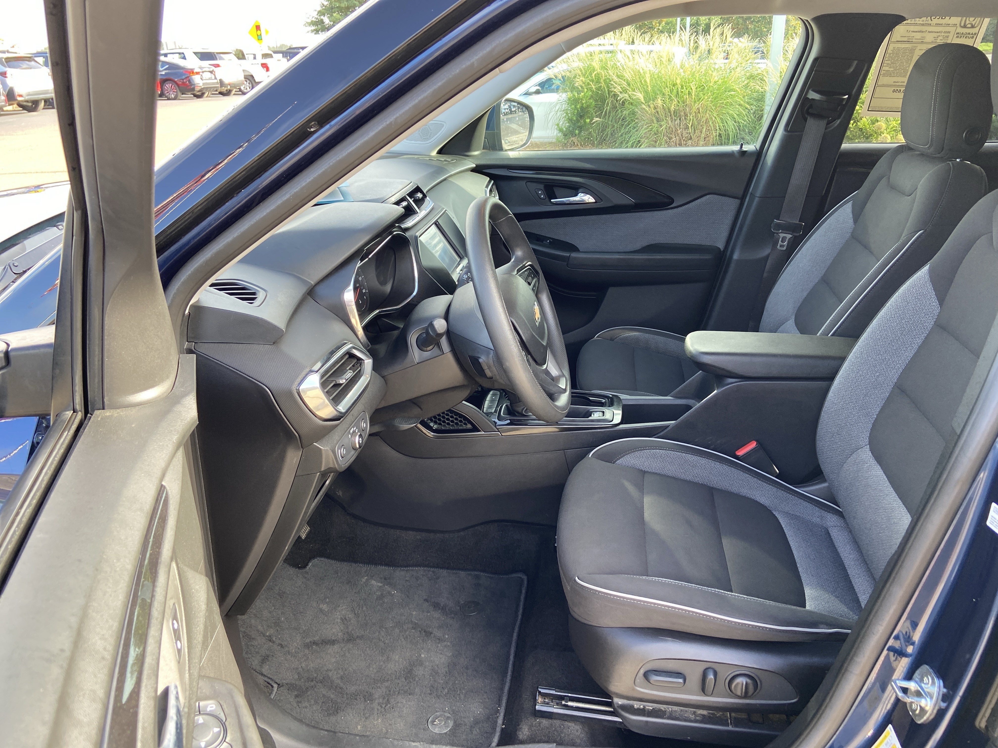 Used 2023 Blue Glow Metallic Chevrolet LT image 34
