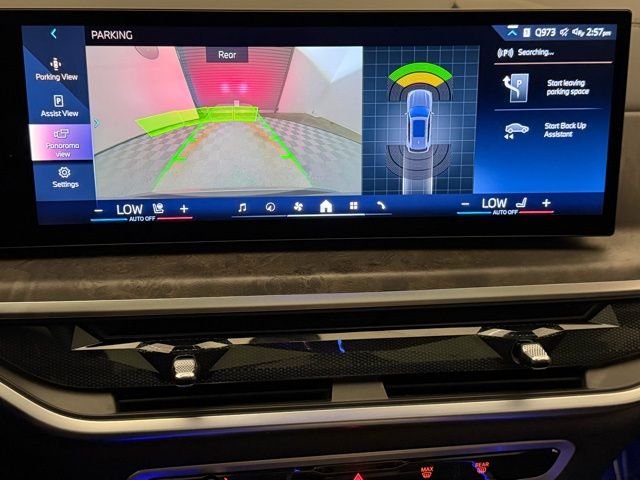 Used 2025 Skyscraper Gray Metallic BMW xDrive40i image 40
