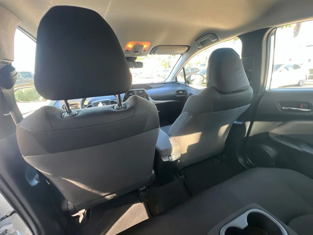 Used 2021 Beige Toyota L image 31
