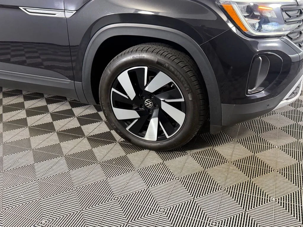 2025 Volkswagen Atlas Cross Sport SE w/Tech - Photo 12