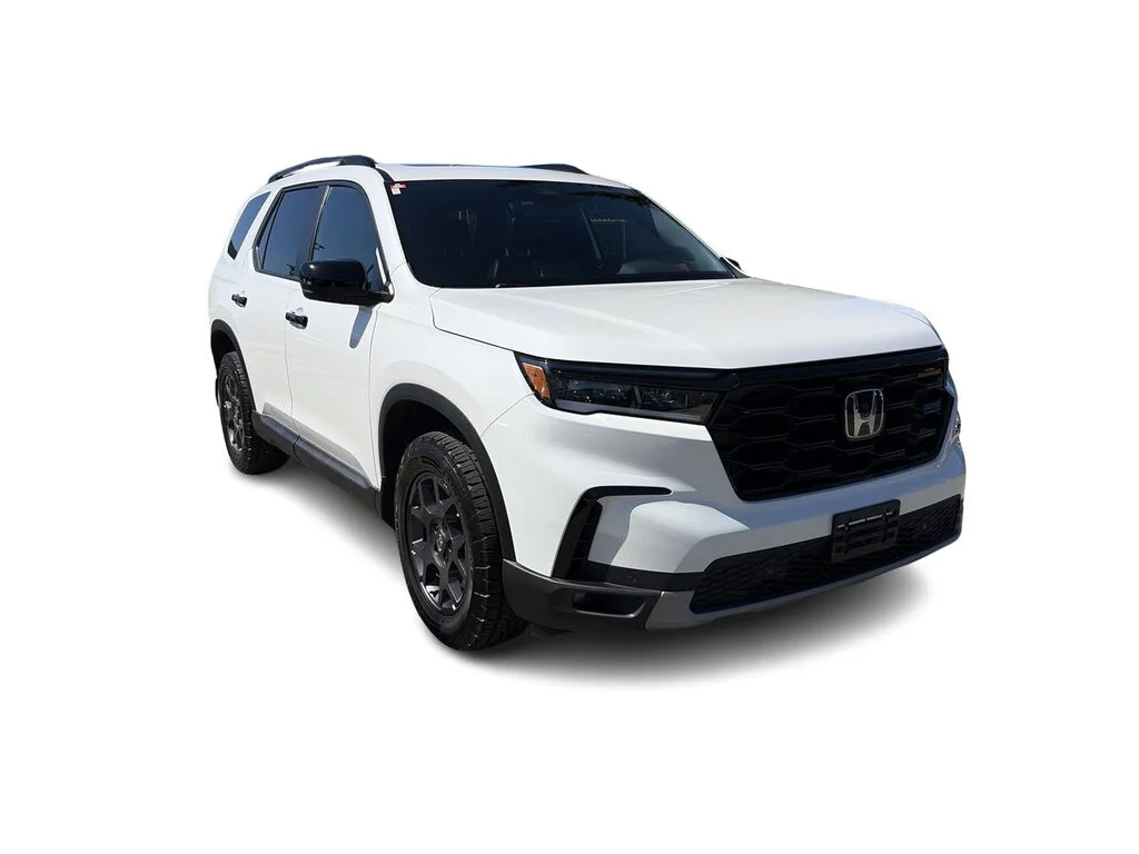 Used 2025 Platinum White Pearl Honda TrailSport AWD Certified Pre-Owned   Clean Title image 2