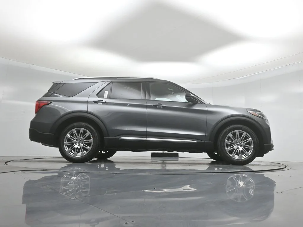 New 2026 Carbonized Gray Metallic Ford Platinum image 47