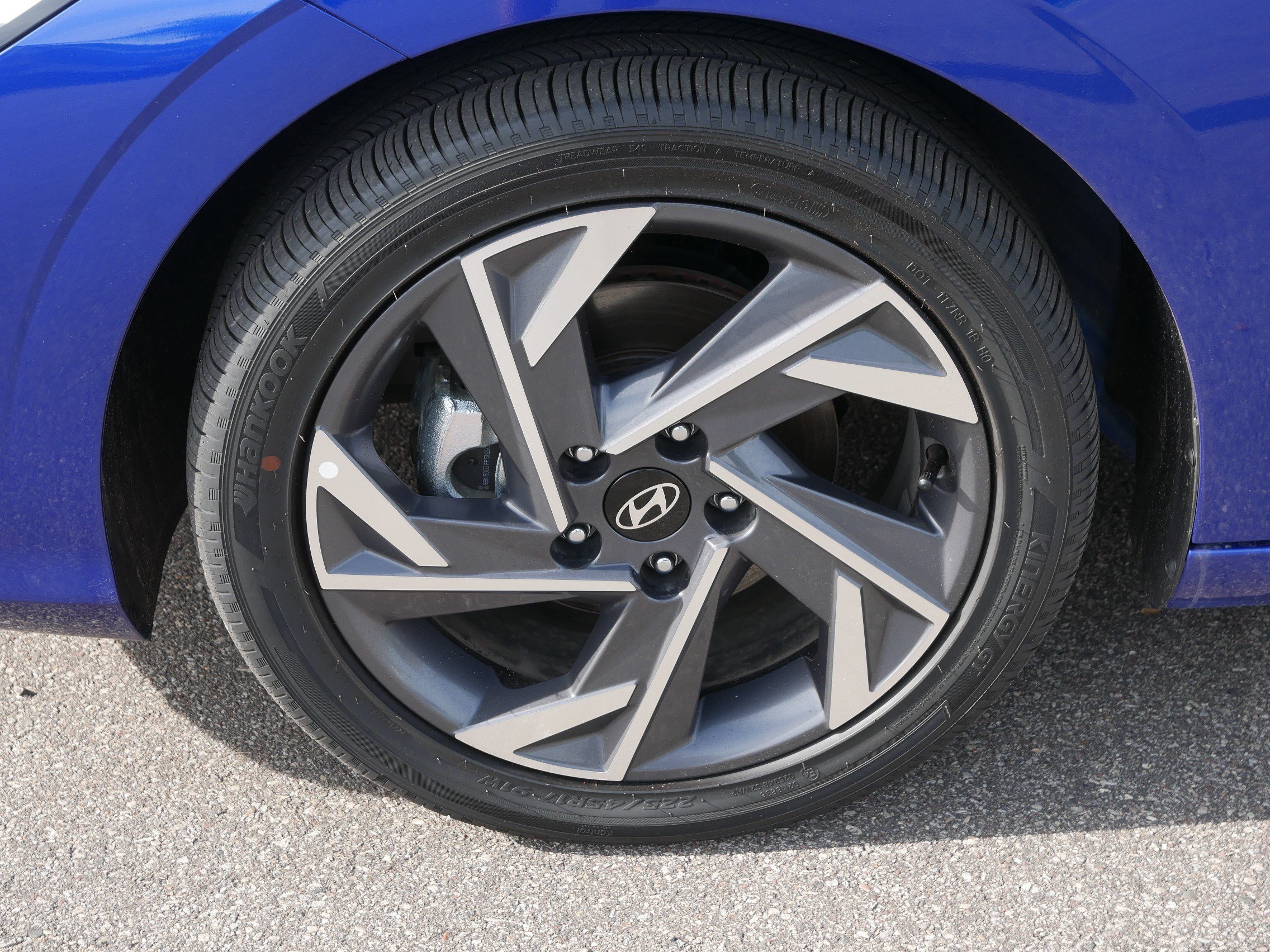 2026 Hyundai Elantra Limited - Photo 15