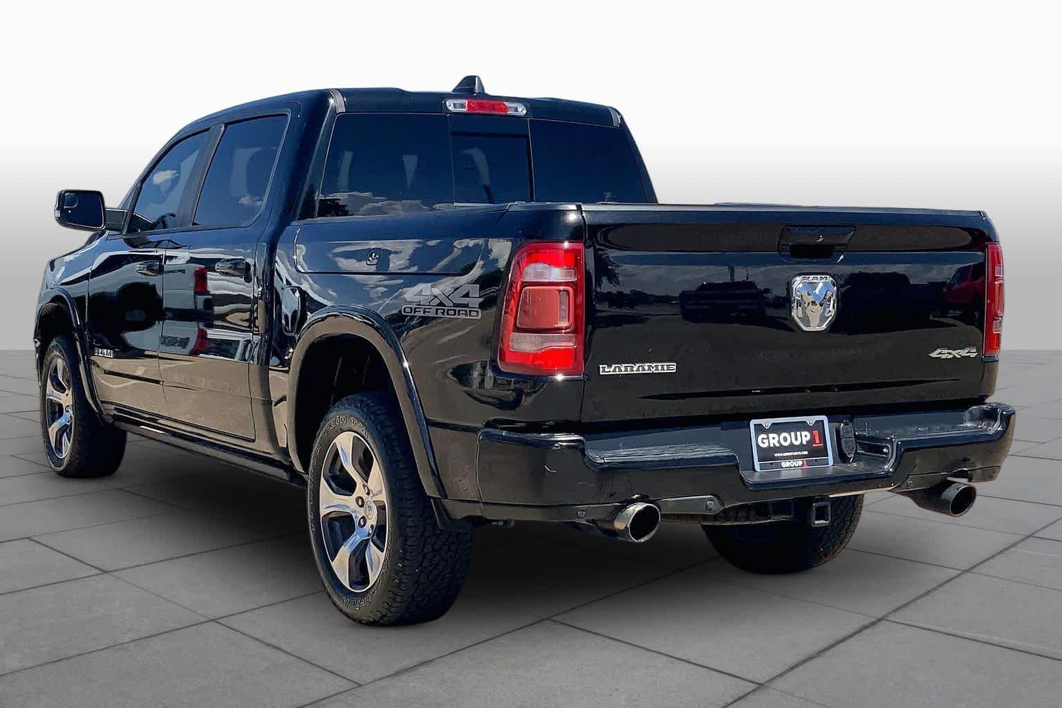Used 2019 Diamond Black Crystal Pearlcoat Ram Laramie image 12