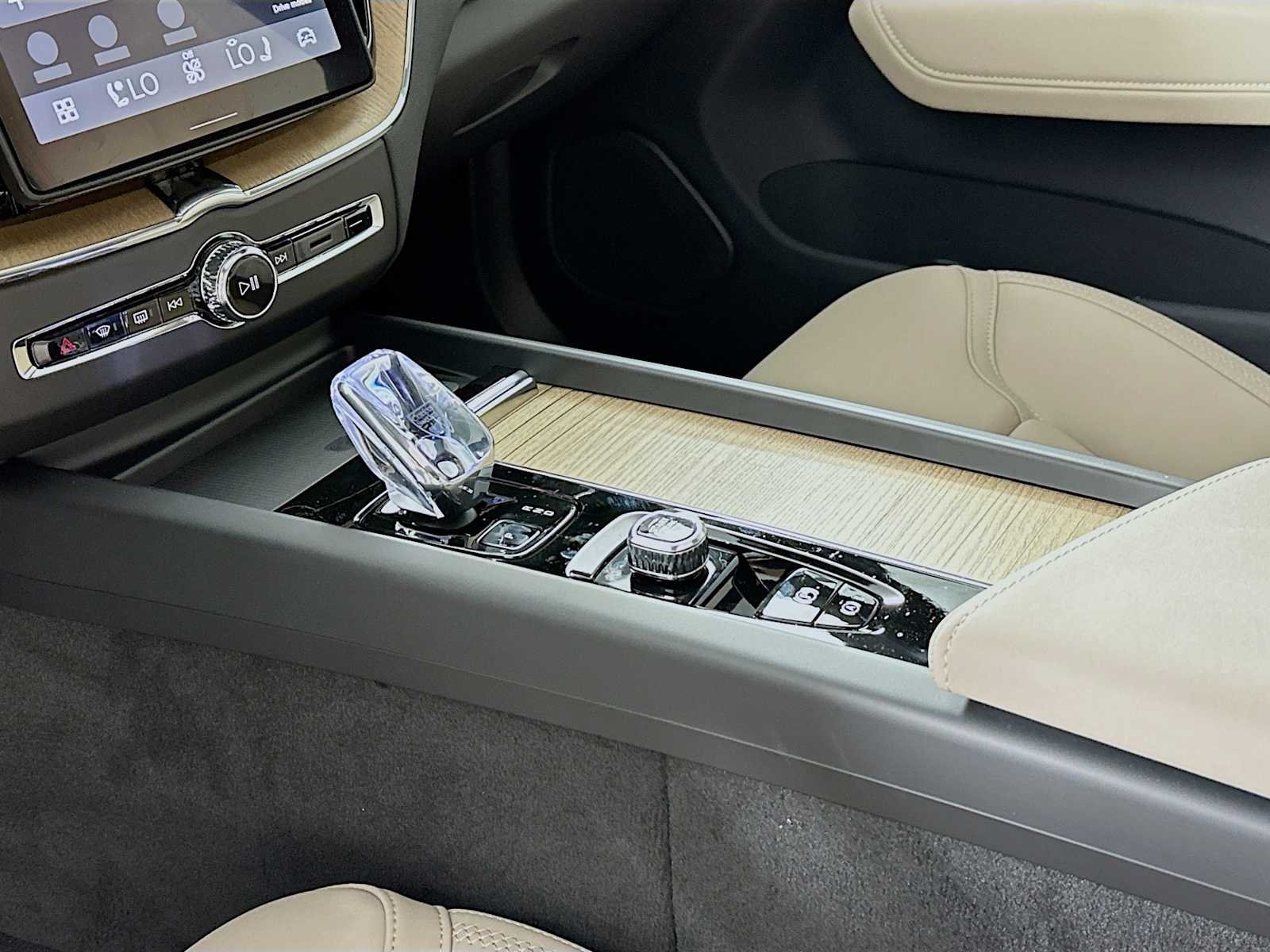 New 2026 Vapour Grey Volvo Plus image 15