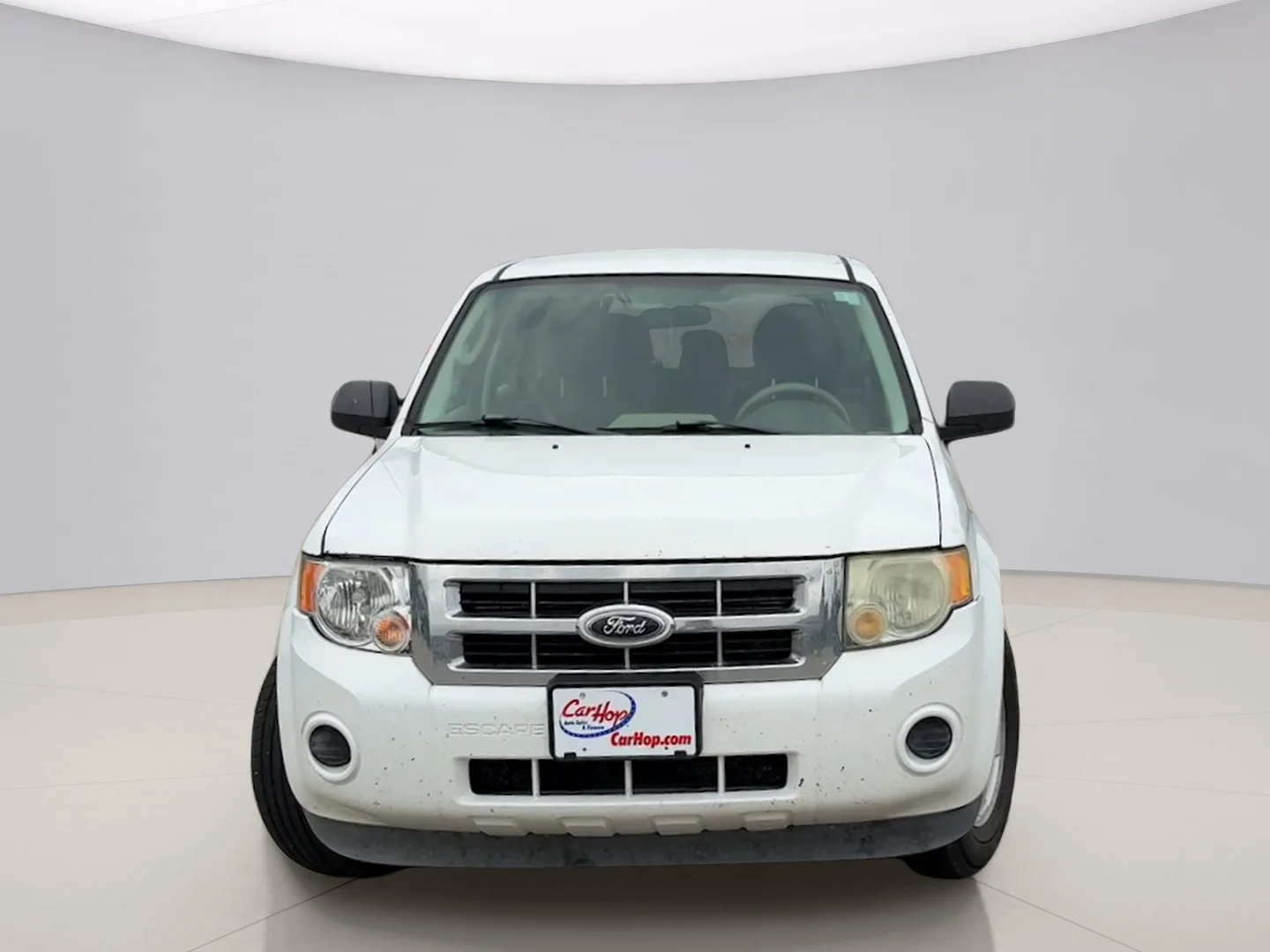 Used 2010 White Ford  image 2