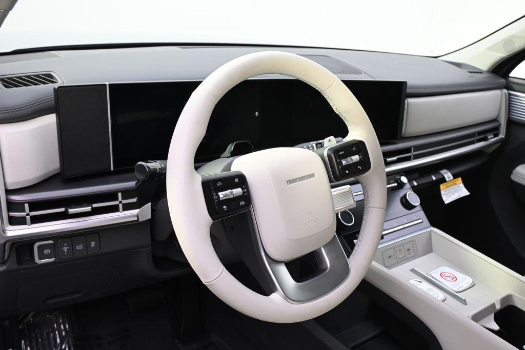 New 2026 Shimmering Silver Hyundai SEL image 11