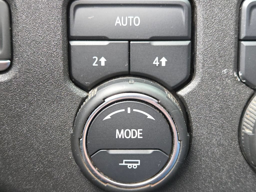 Used 2023 Summit White Chevrolet LT image 10