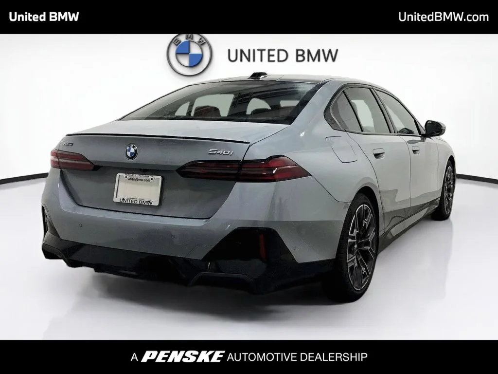 Certified Used 2027 Brooklyn Grey Metallic BMW 540i xDrive image 5
