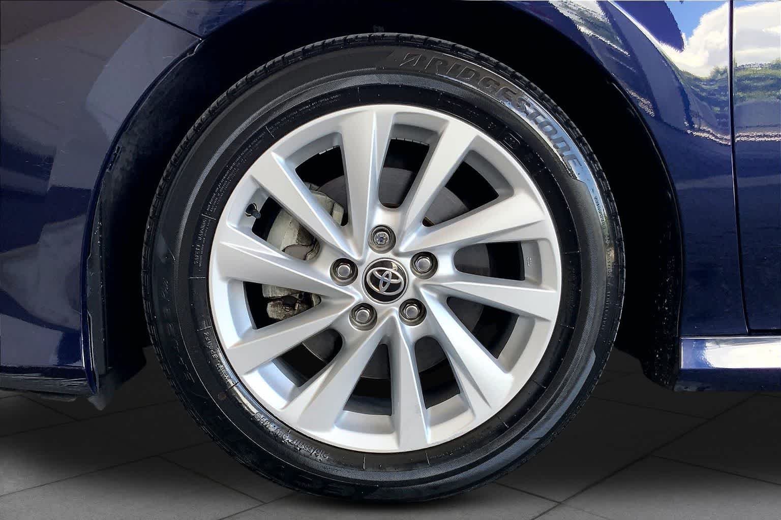 Used 2022 Blueprint Toyota LE image 11