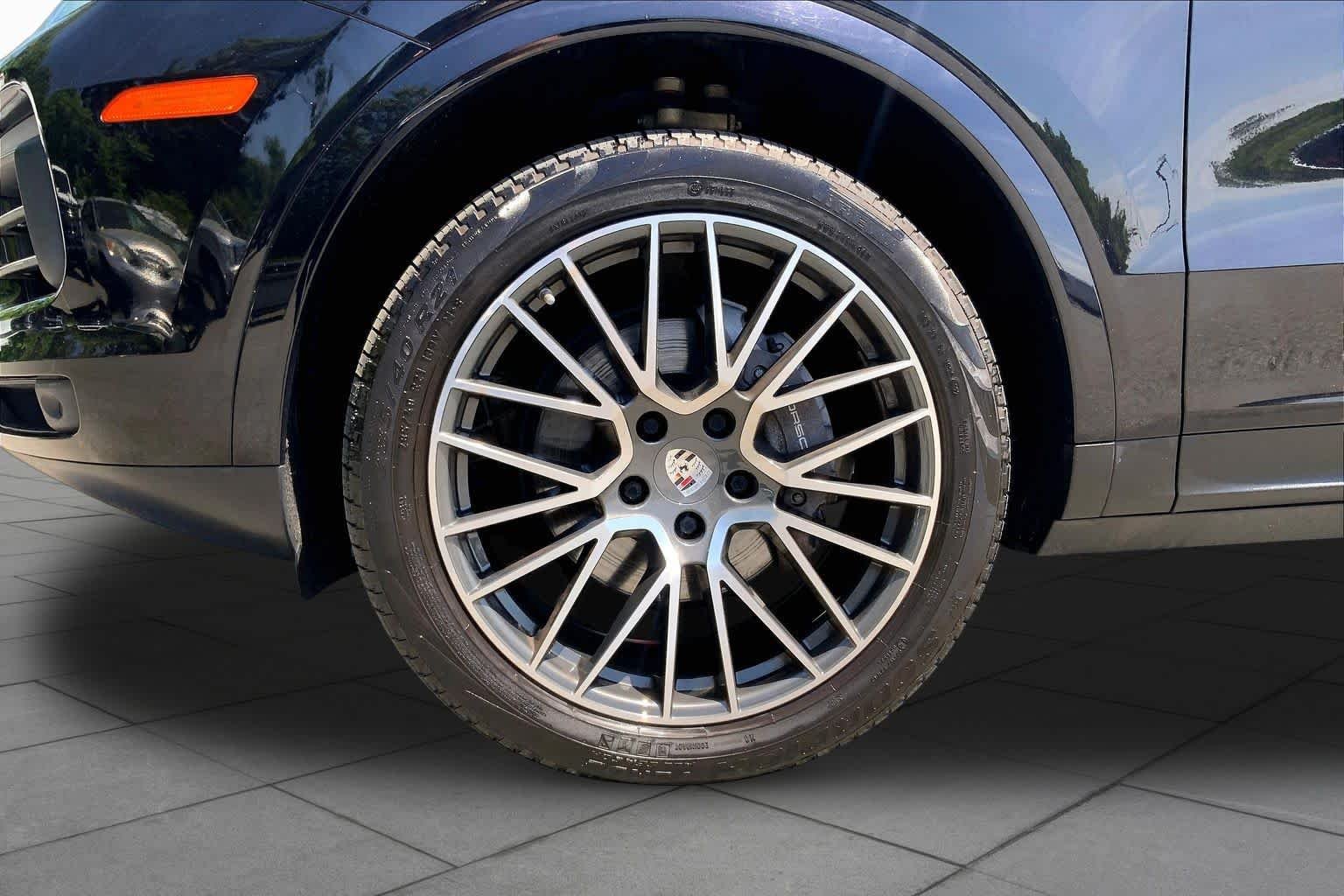Used 2019 Black Porsche  image 11