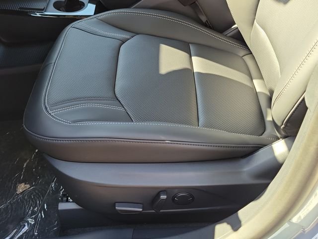 New 2026 Glacier Gray Metallic Tri-coat Ford Premium image 16