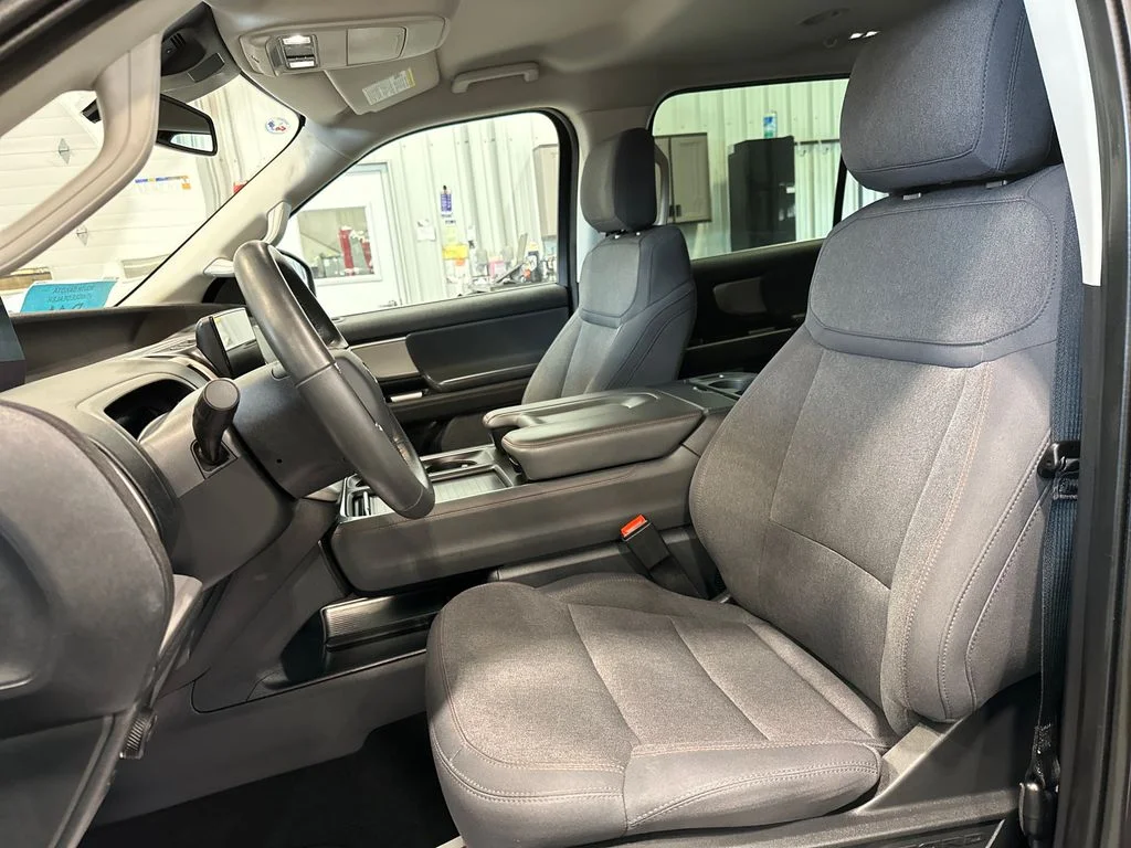 Used 2025 Gray Ford Active image 15