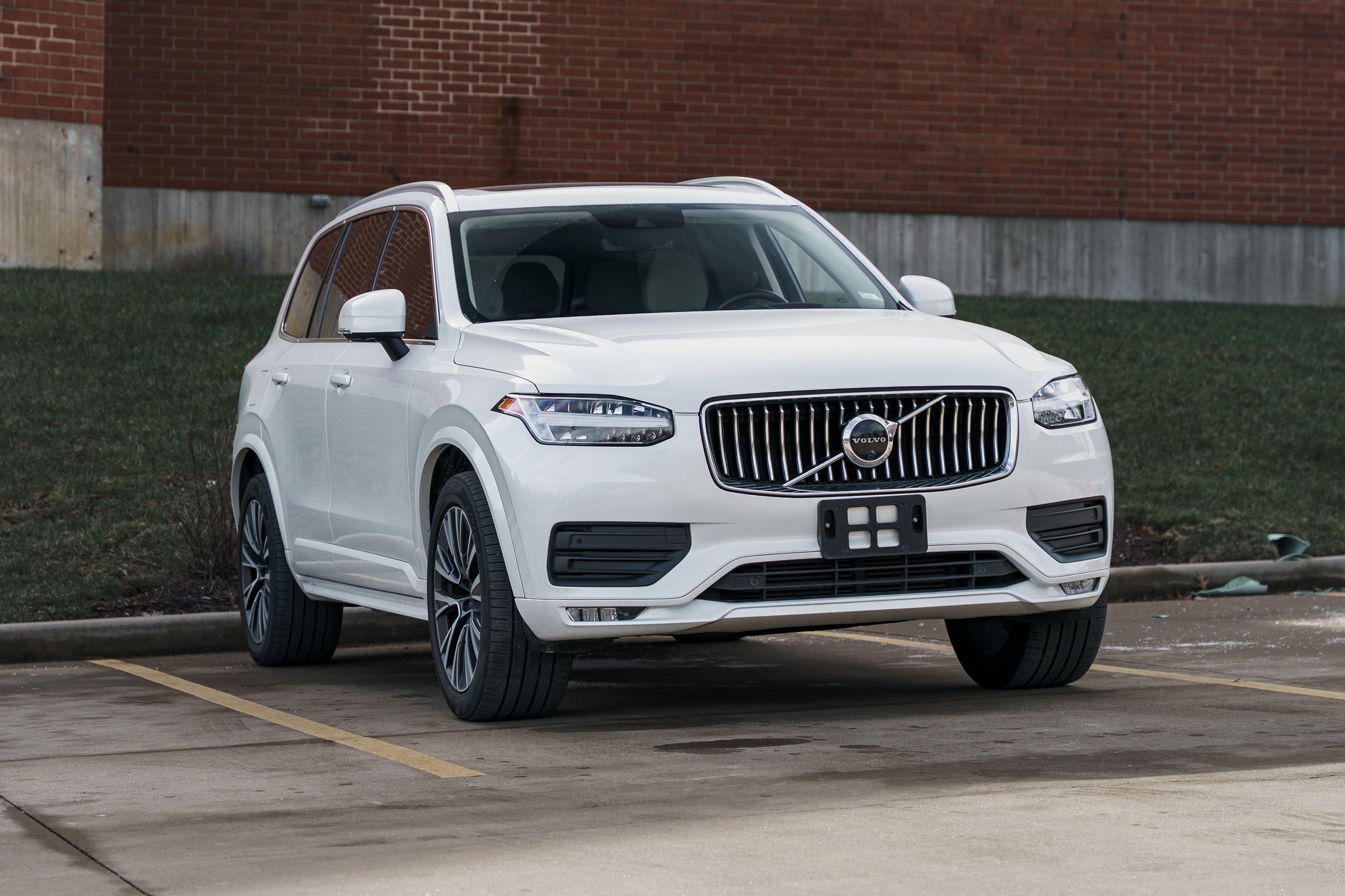 2022 Volvo XC90 Momentum