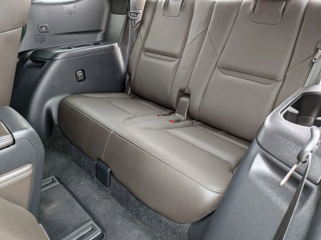 Used 2022 Red Mazda Signature image 26