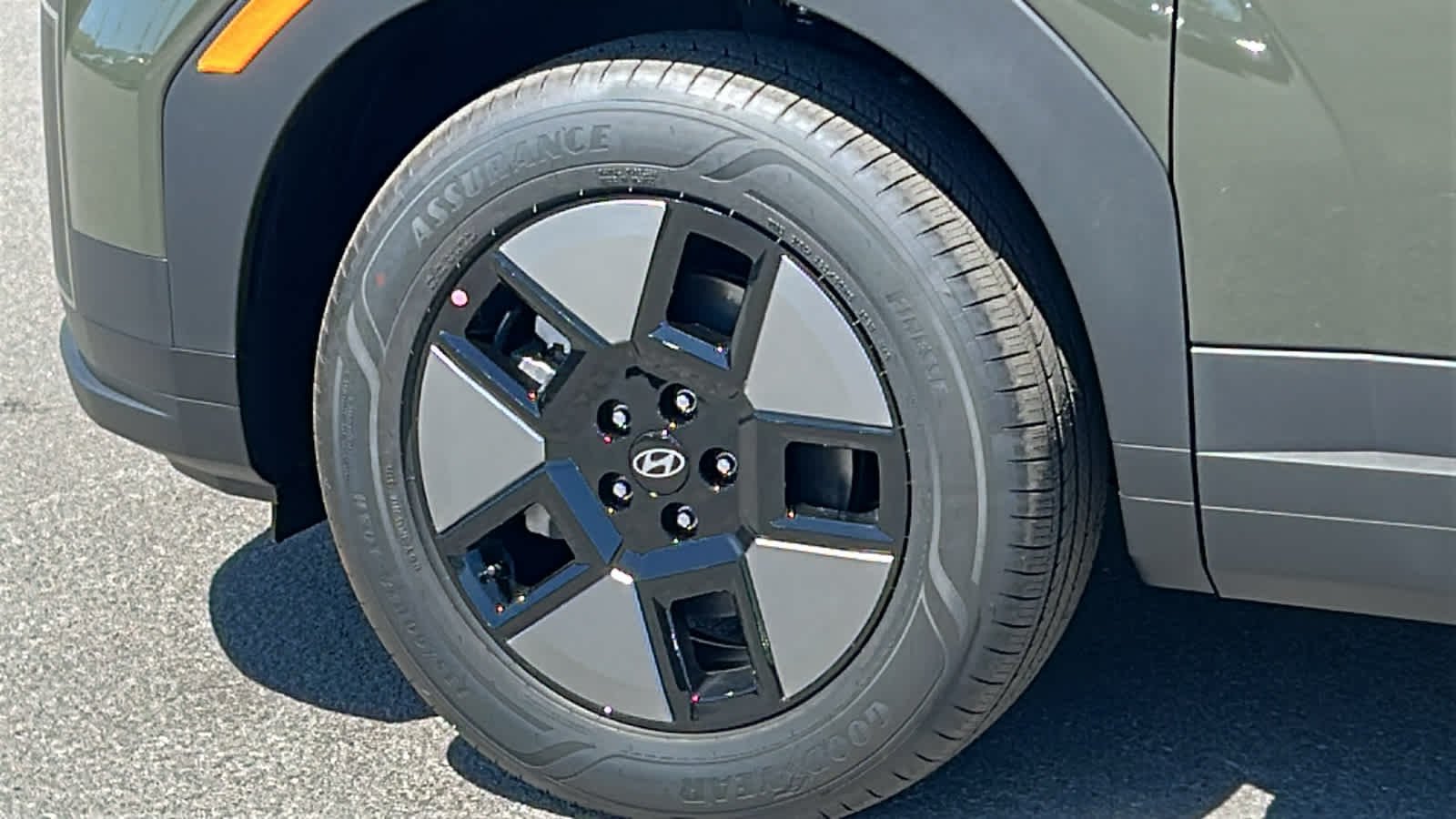 New 2026 Rockwood Green Hyundai SEL image 9