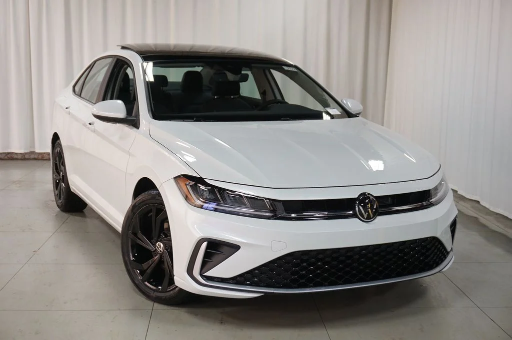 New 2026 White Volkswagen 1.5T SE image 4