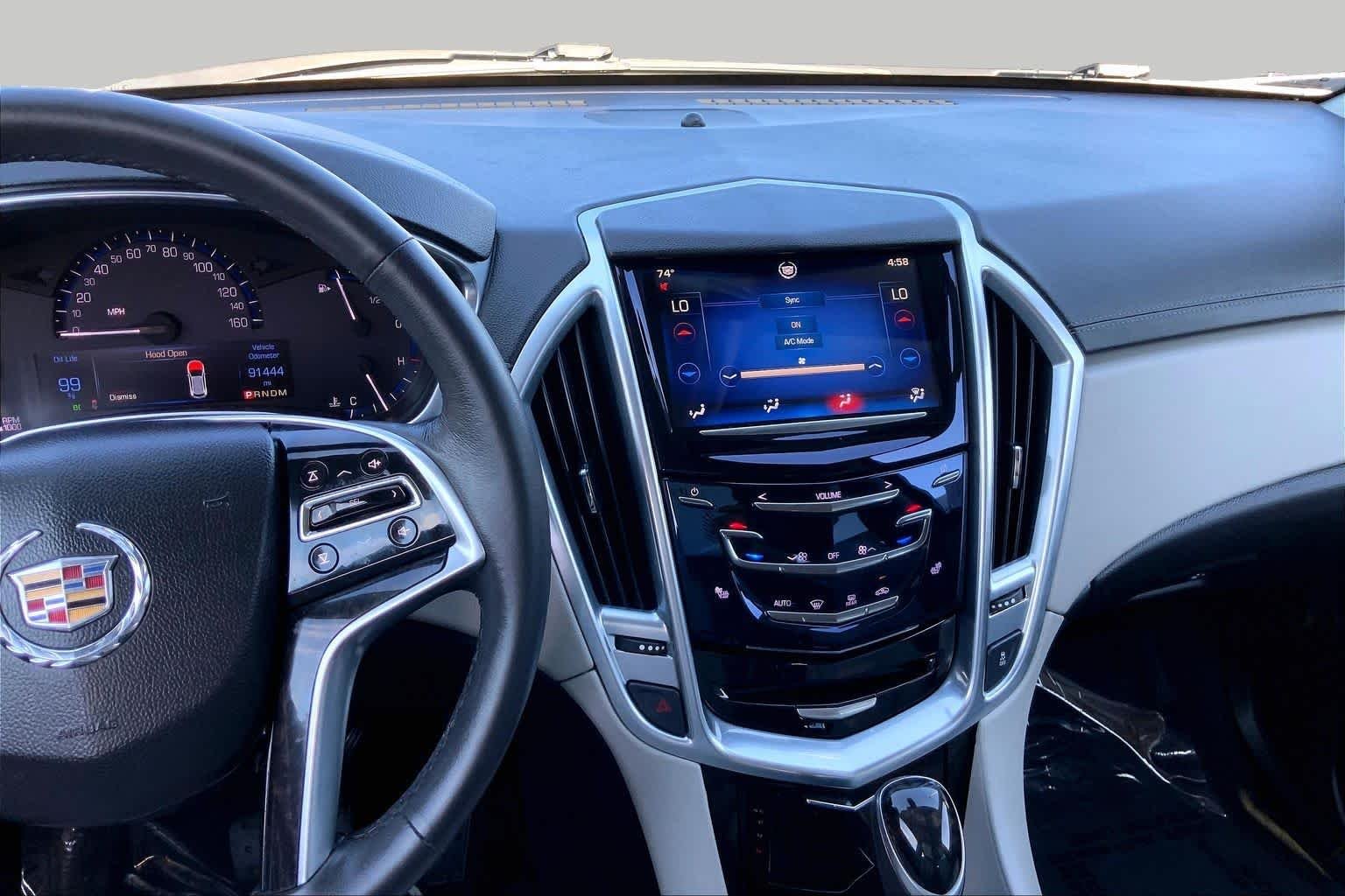 Pre-Owned 2014 Cadillac SRX Luxury Collection