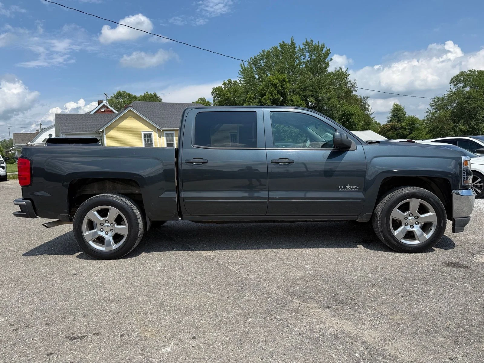 Used 2017 Gray Chevrolet LT image 8