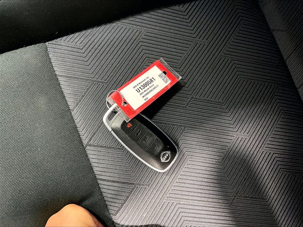 Used 2024 Red Nissan 1.6 SV image 30