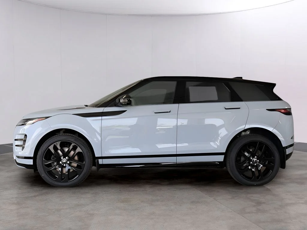 Certified Used 2026 Arroios Gray Metallic Land Rover Dynamic image 8