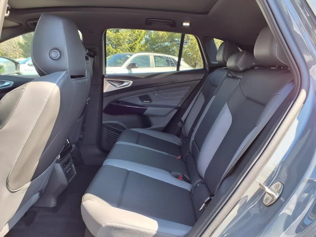 New 2026 Pure Gray with Black Roof Volkswagen Pro S Plus image 18