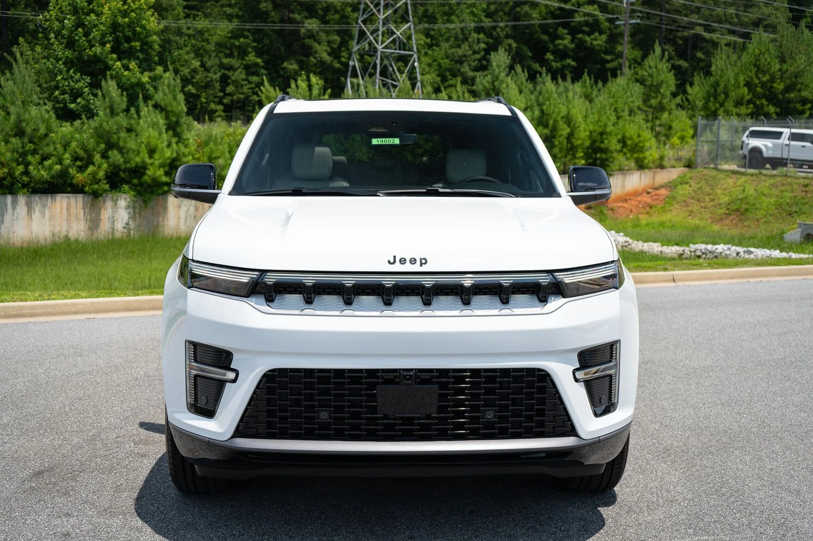 New 2026 Bright White Clear-Coat Exterior Paint Jeep  image 2